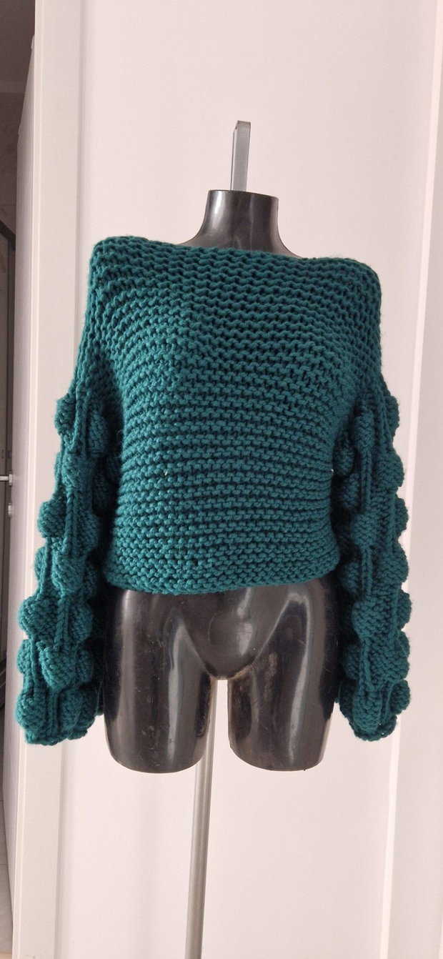 Pulover damă handmade verde, cu mâneci bufante tricotat manual