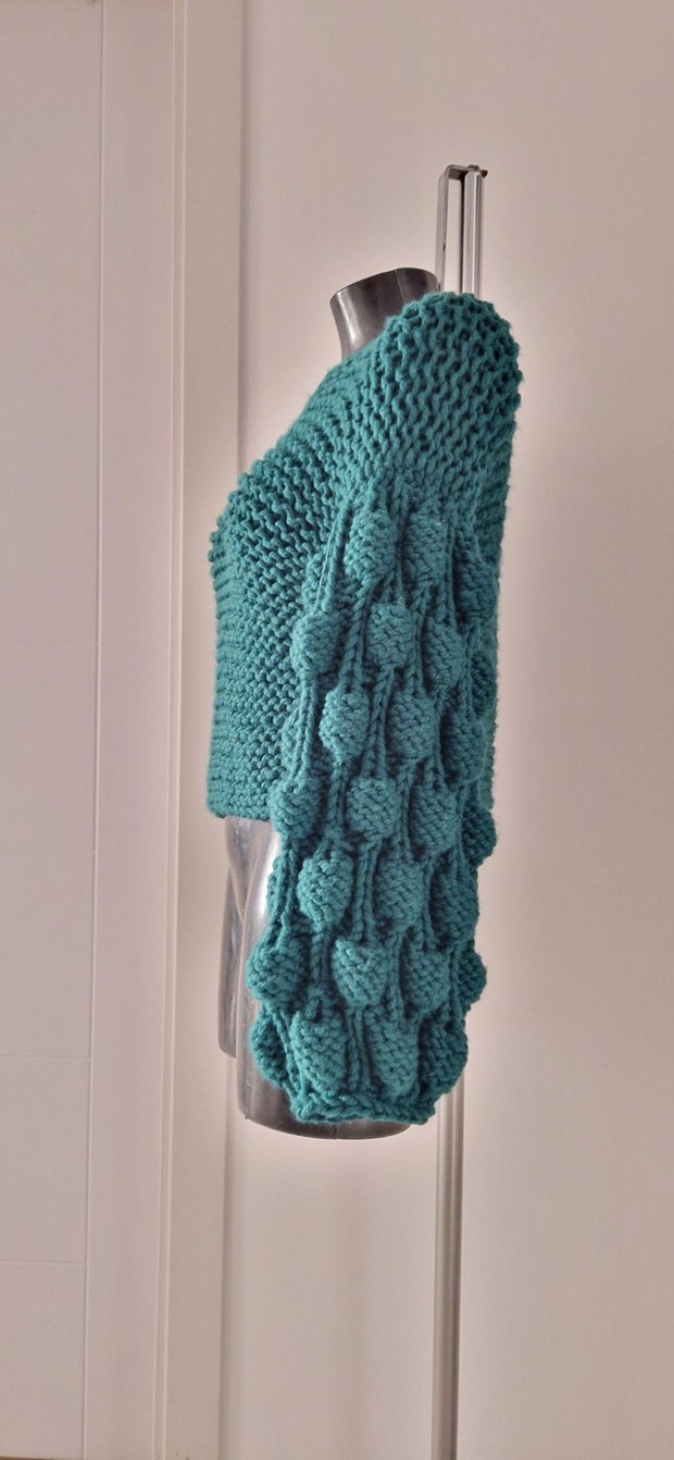 Pulover damă handmade verde, cu mâneci bufante tricotat manual