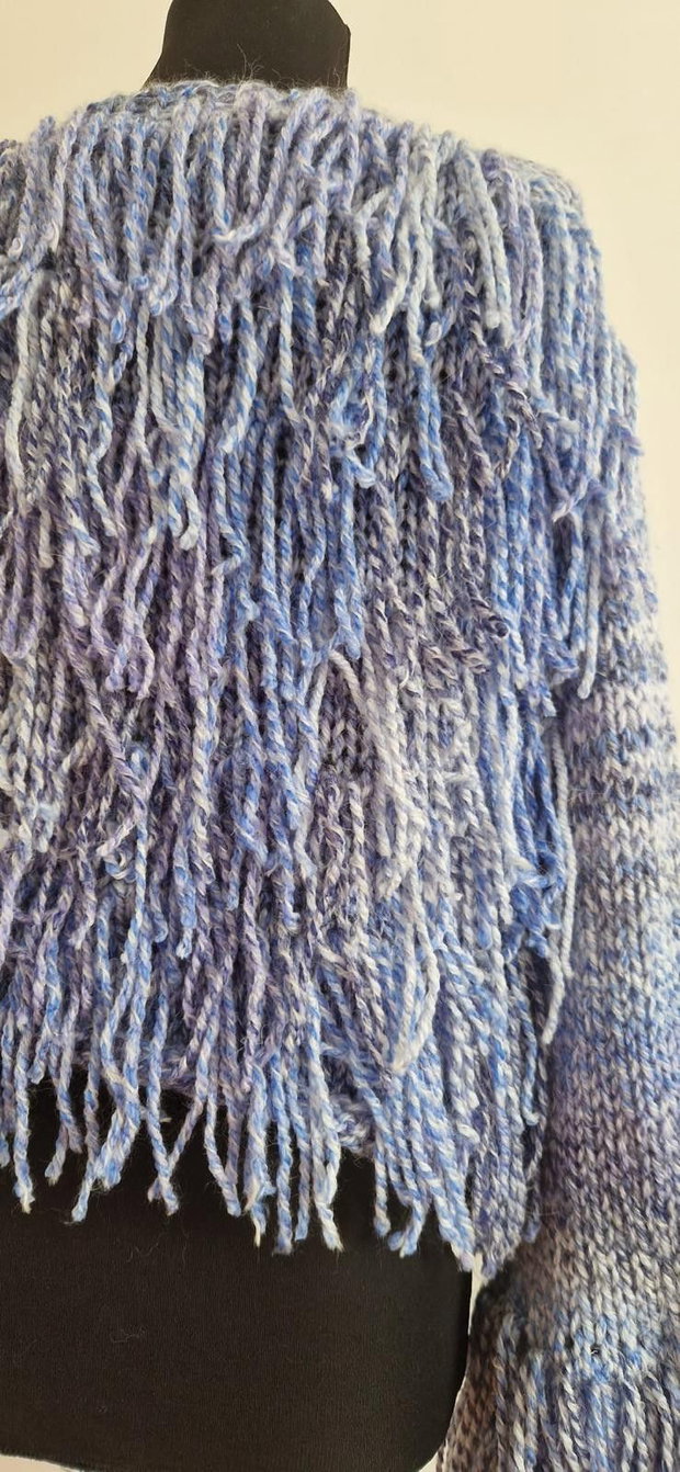 Cardigan handmade albastru-lila cu franjuri  100% lână