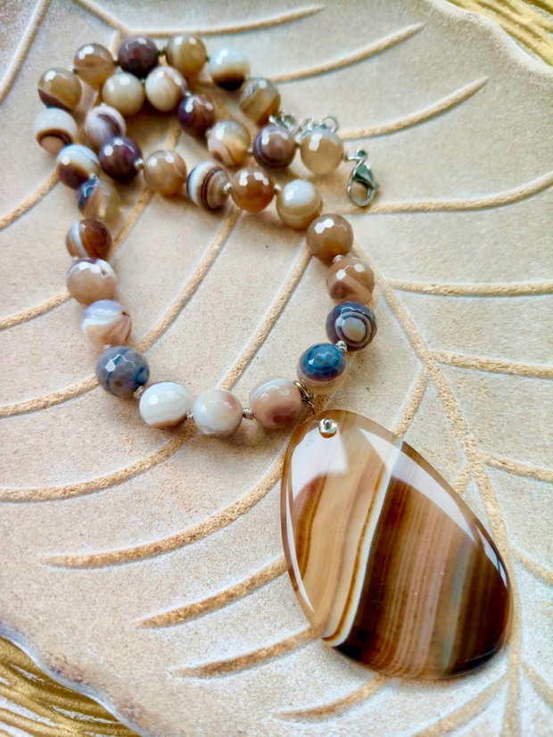 Colier vintage agate cafenii