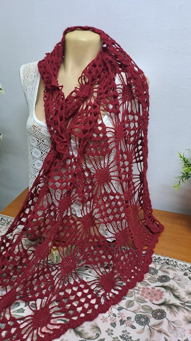 Eșarfă grena,dantelată