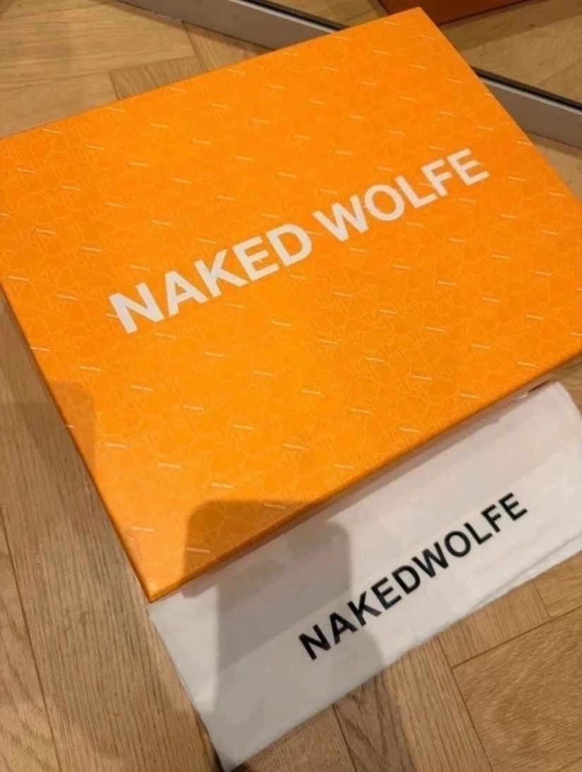 Ghete Naked Wolfe