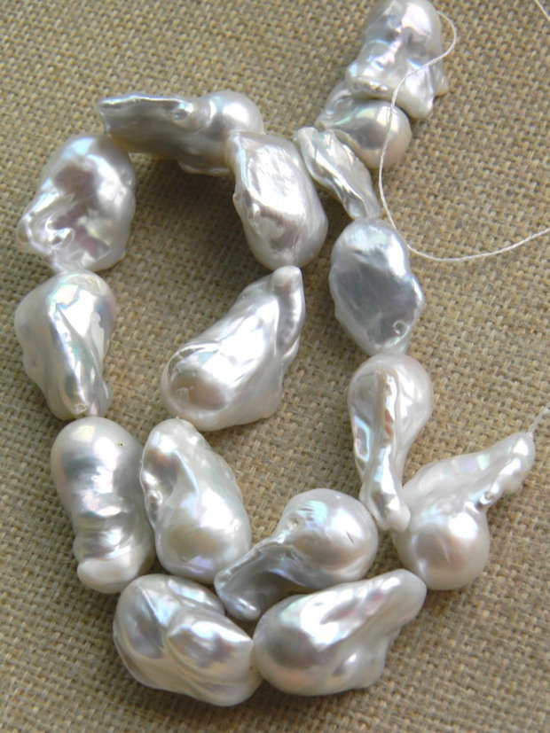 Perle baroc (AL 1)