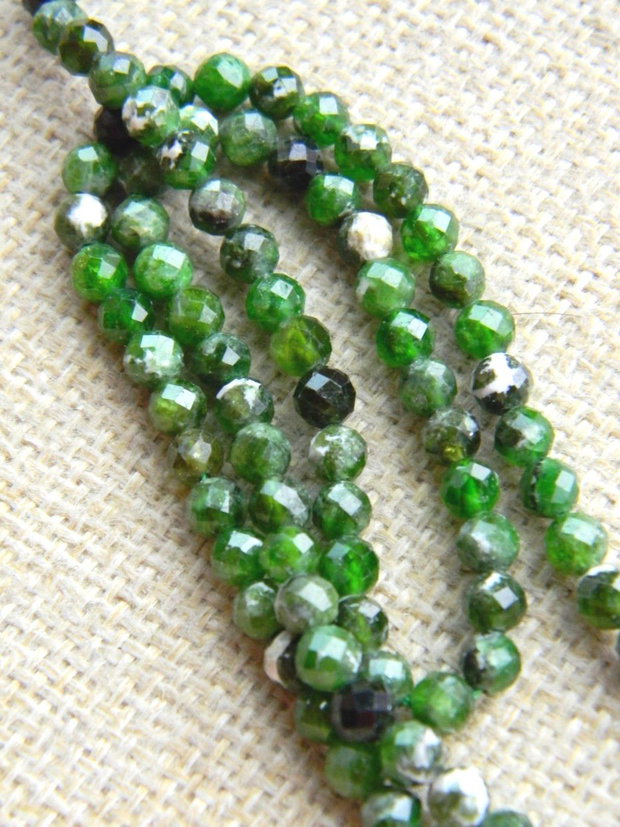 Cromdiopsid fatetat 4,5 mm (F7)
