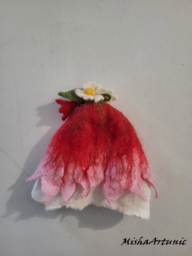 vandut Caciula impaslita sub forma de floare pentru copii
