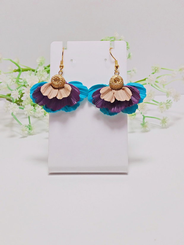 Cercei Ruffled Petals