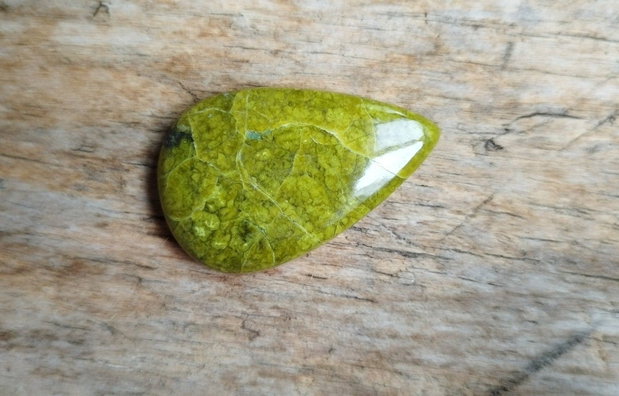 Cabochon opal vede 36x23x6.5 mm
