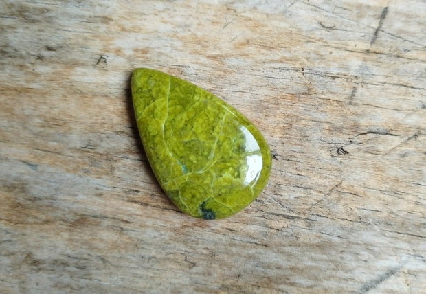 Cabochon opal vede 36x23x6.5 mm