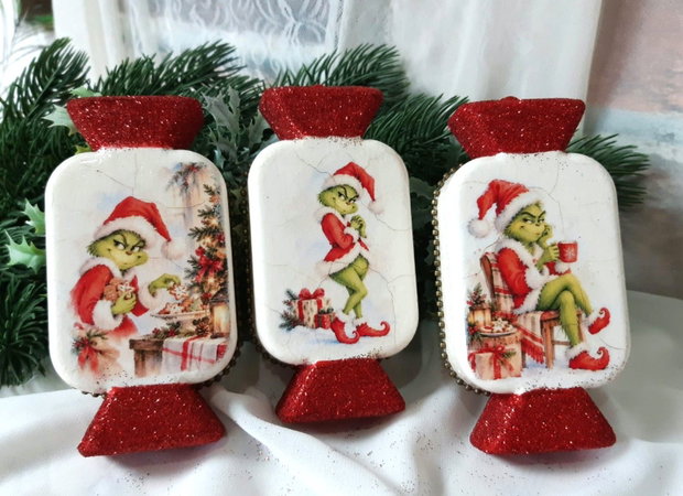 Goburi in forma de bomboana - Grinch și poznele lui de Crăciun