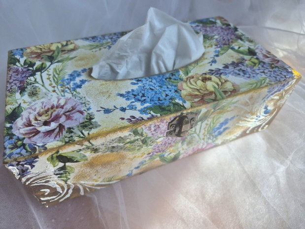 Cutie pentru servetele handmade