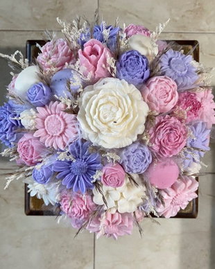 Aranjament floral parfumat din ceară de soia, varianta mare