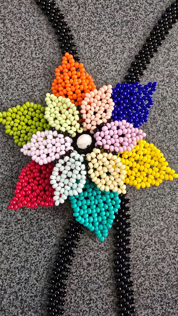 Colier floare multicolora