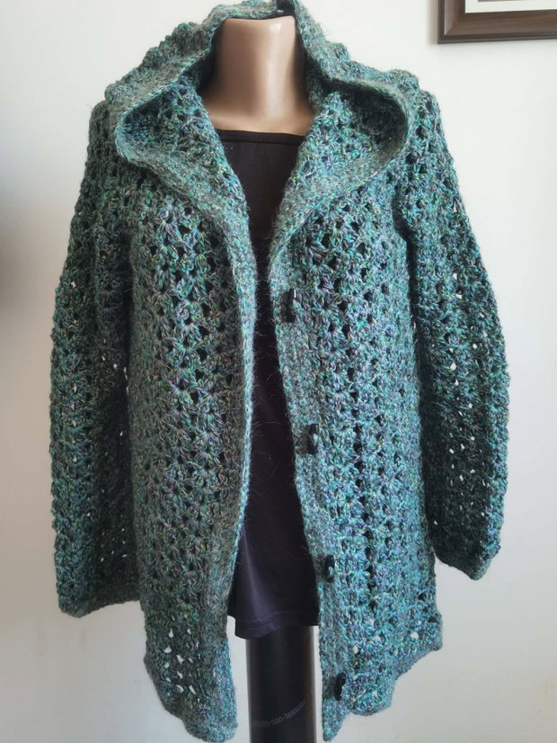 Cardigan croșetat manual Mohair și mătase, în nuanțe de turcoaz și verde