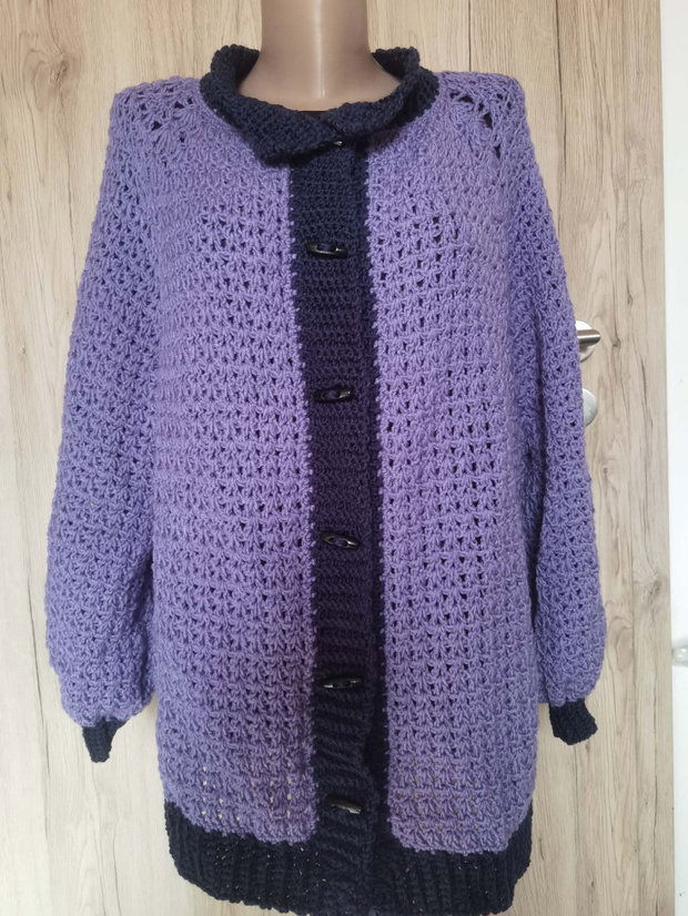 Cardigan croșetat manual în nuanțe de mov și bleumarin Chic Crochet by Sorina