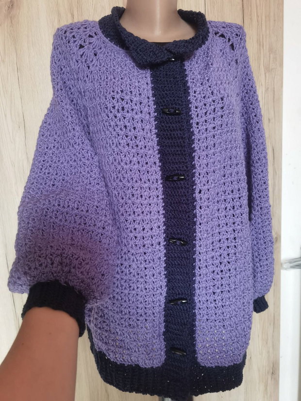 Cardigan croșetat manual în nuanțe de mov și bleumarin Chic Crochet by Sorina