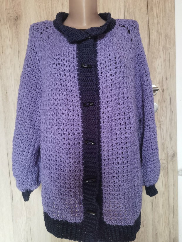 Cardigan croșetat manual în nuanțe de mov și bleumarin Chic Crochet by Sorina