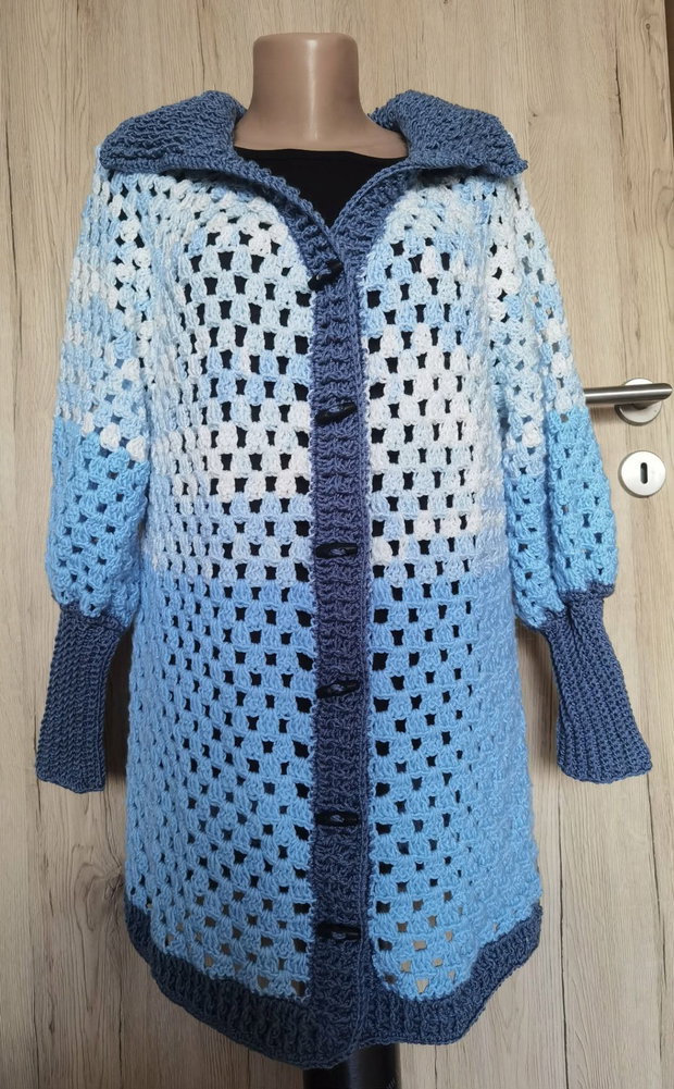 Cardigan croșetat manual Granny Stitch  Bleu degrade, bleu și gri-albăstrui