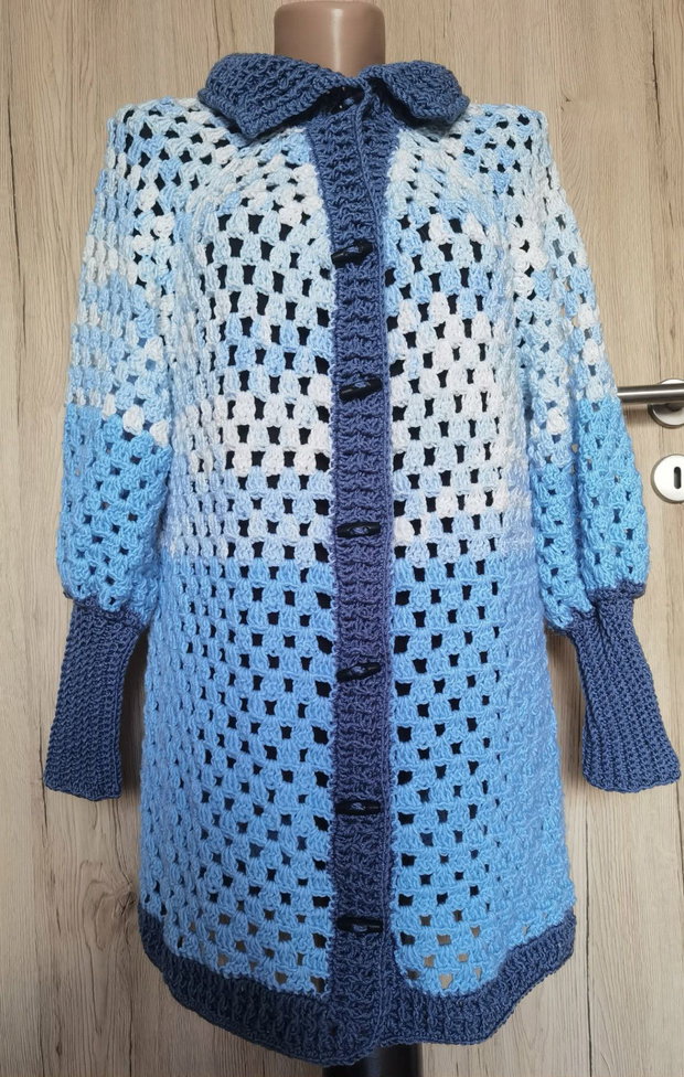Cardigan croșetat manual Granny Stitch  Bleu degrade, bleu și gri-albăstrui