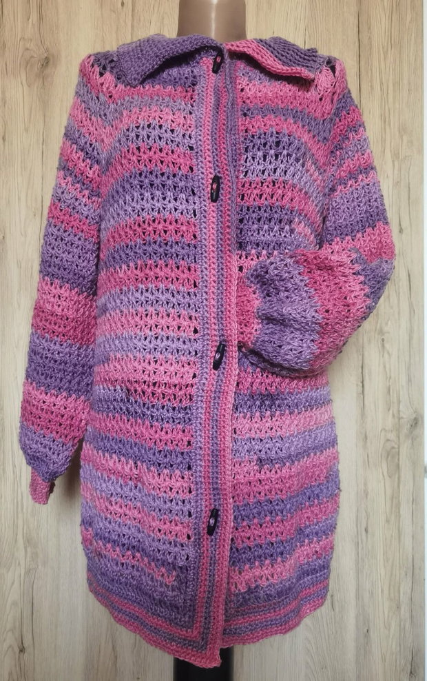 Cardigan lung croșetat manual  degrade roz și mov
