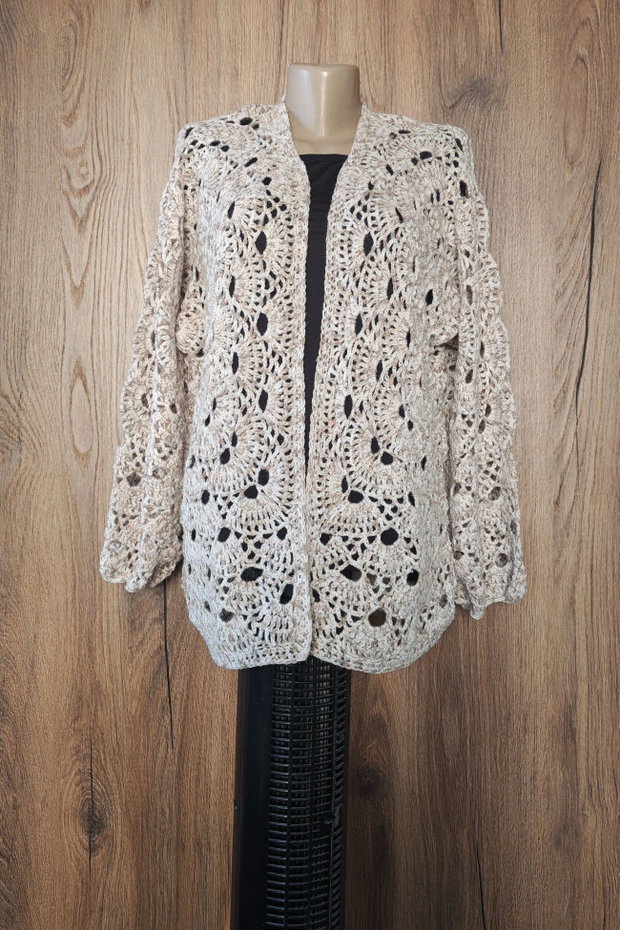 Cardigan hexagonal croșetat manual Virus Stitch, bej în degrade