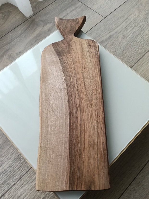Platou servire handmade, tocator lemn nuc