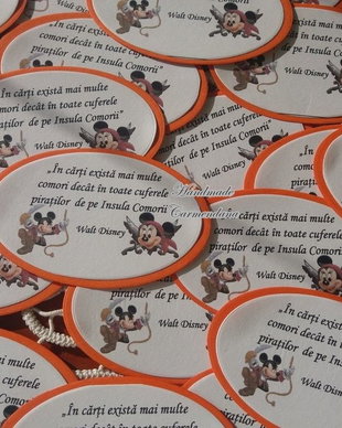 Etichete Minnie si Mickey