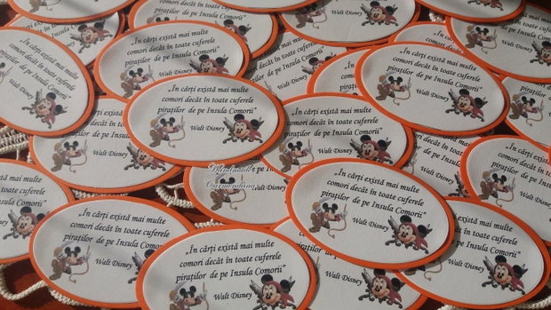 Etichete Minnie si Mickey