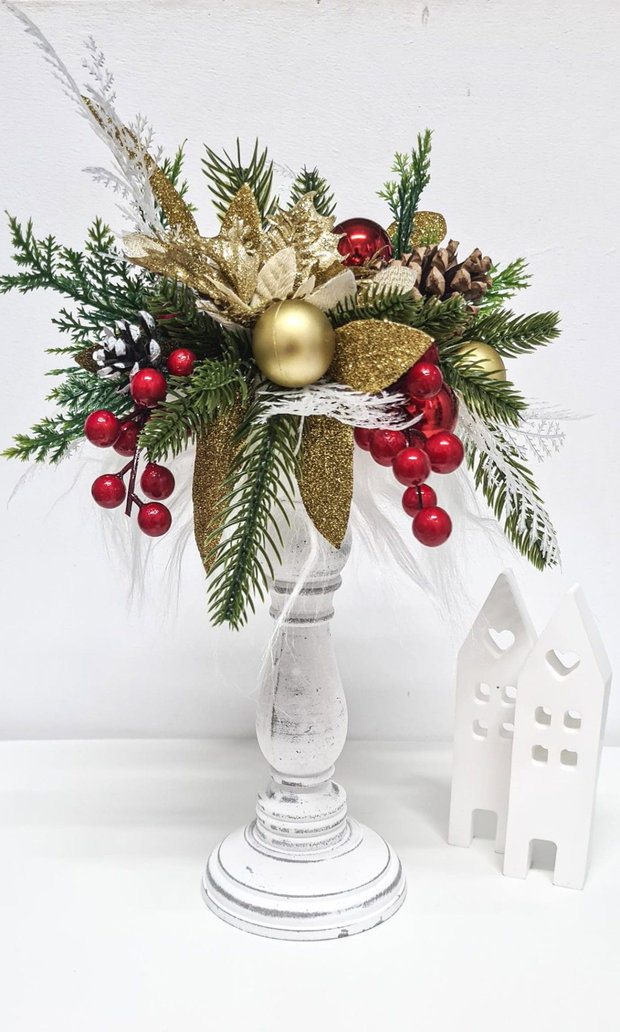 Decor Craciun festiv cu sfesnic