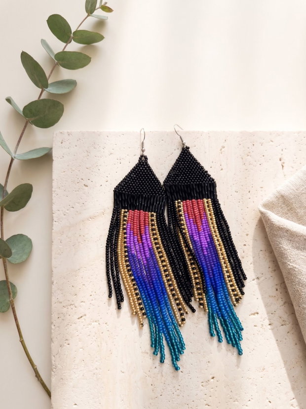Cercei lungi din mărgele cusute manual, cercei statement boho fringe, cercei mărgele sticlă multicolor, 16 cm
