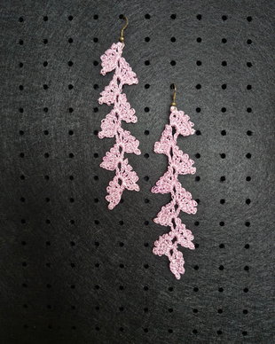 Cercei handmade croșetați roz