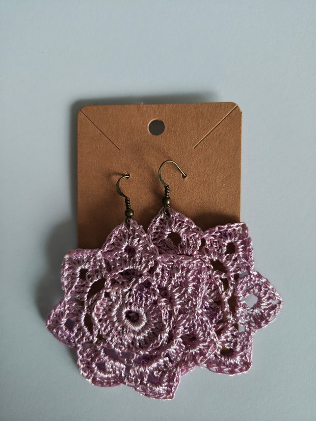 Cercei handmade croșetați roz