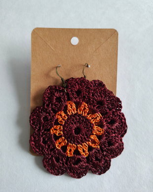 Cercei handmade croșetați - vişiniu elegant cu portocaliu