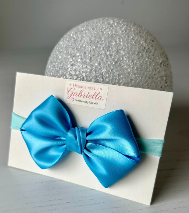 Bentiță elastică handmade pentru fetite cu fundă din satin