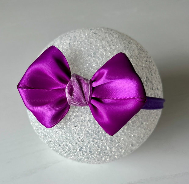 Bentiță elastică handmade pentru fetite cu fundă din satin