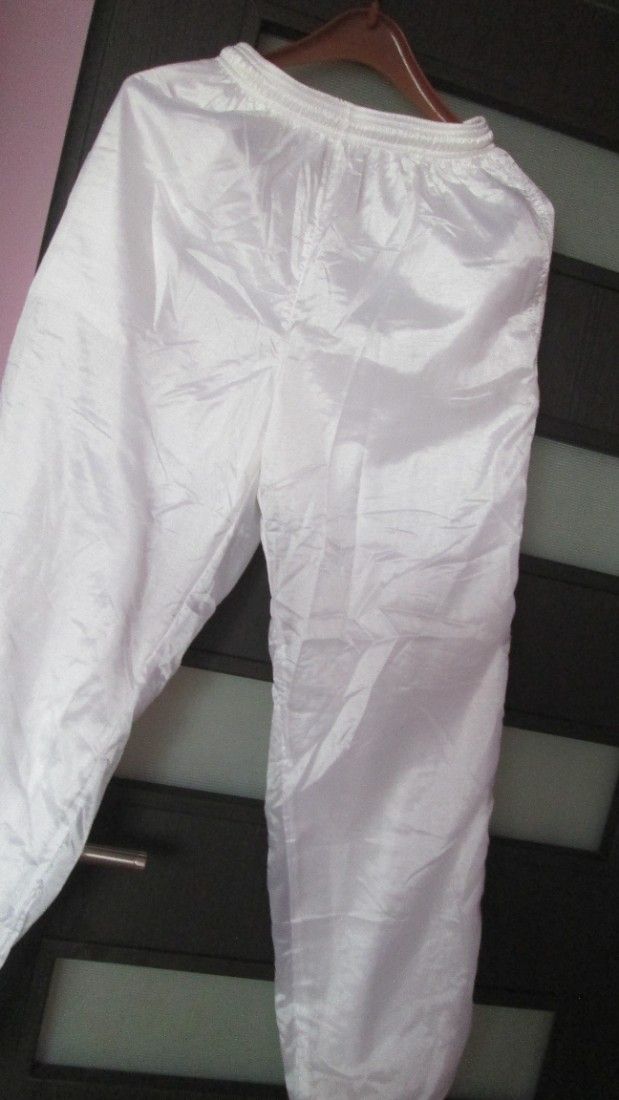 pantaloni albi sport Ellesse dama XS
