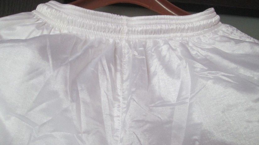pantaloni albi sport Ellesse dama XS