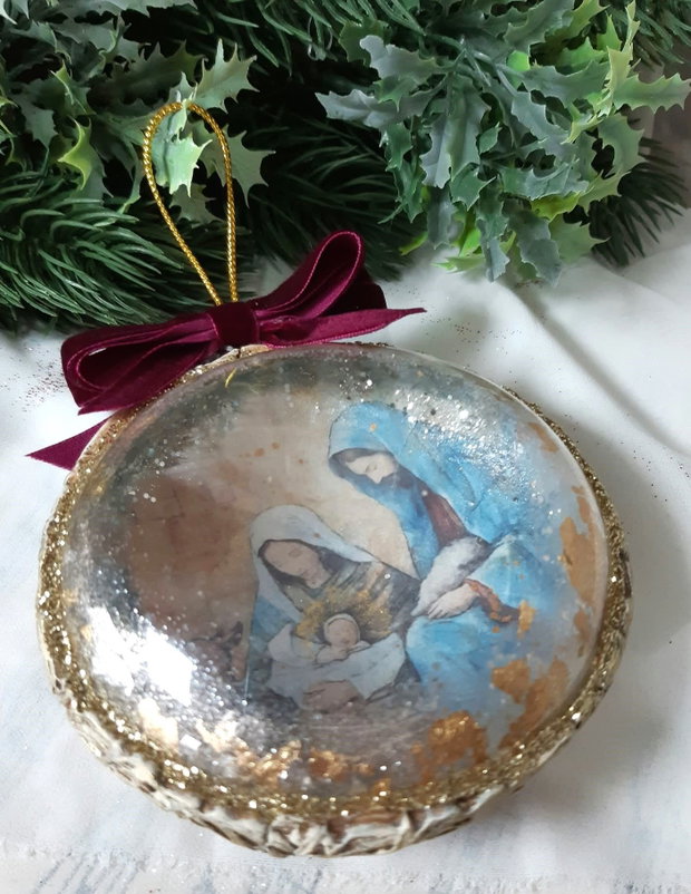 Glob de Crăciun decorat manual - Nașterea Domnului