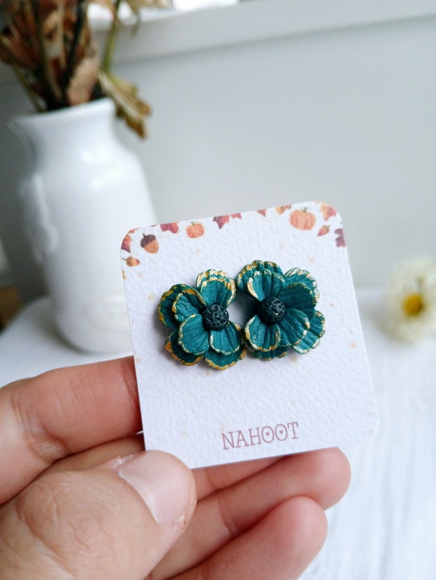 Cercei Teal Flowers
