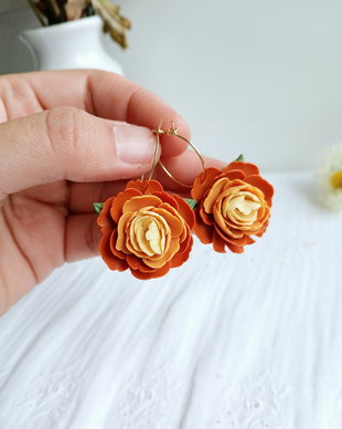 Cercei Rusty Flowers