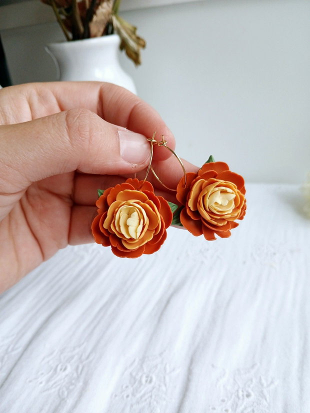 Cercei Rusty Flowers