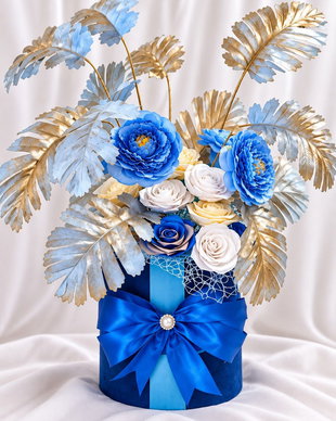Eleganță în nuanțe delicate  Aranjament floral handmade din satin
