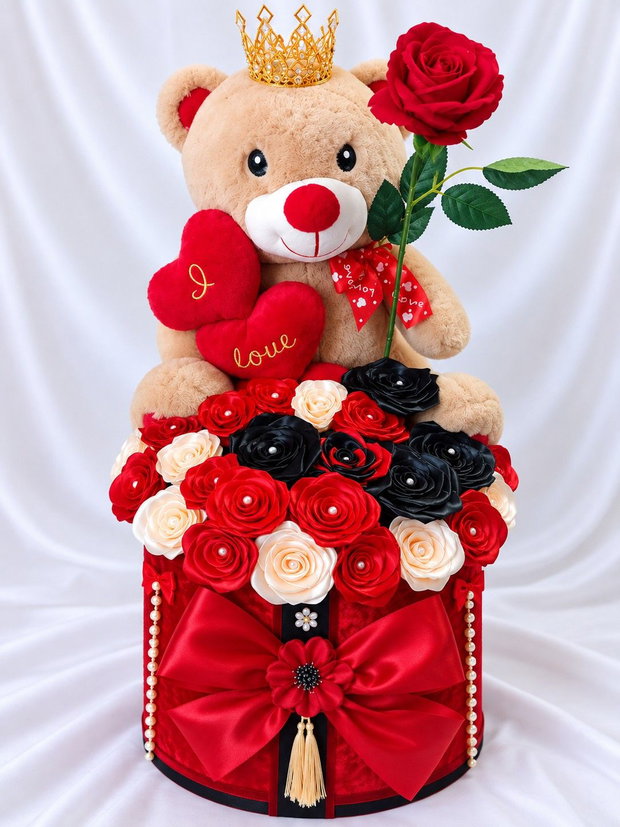 Poveste de Catifea Cadou romantic handmade cu ursuleț și trandafiri din satin