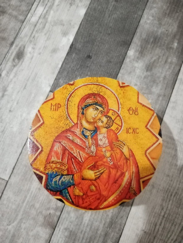 Cutie cu icoana Maicii Domnului