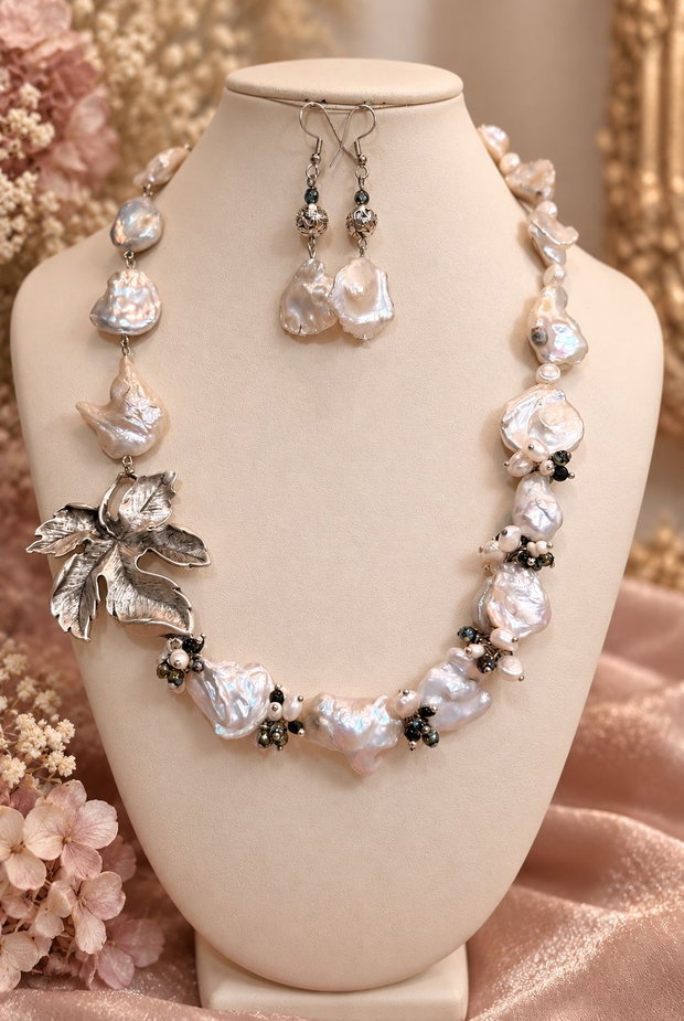 Colier și cercei din perle baroc mari,perle de cultură,agate,hematit și zamac argintat~SILVER AUTUMN~