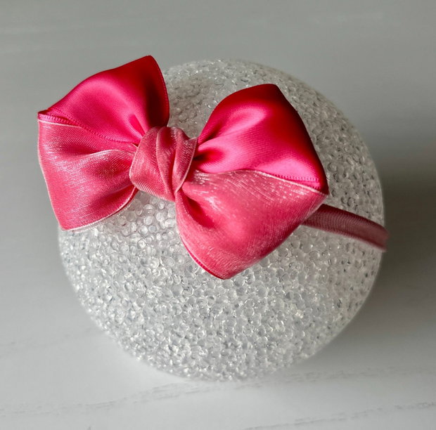 Bentiță elastică handmade pentru fetite cu fundă din satin
