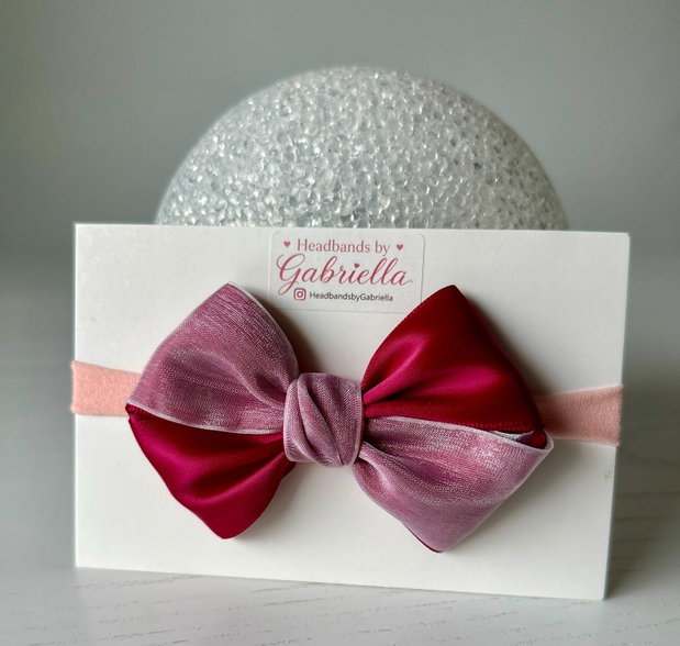 Bentiță elastică handmade pentru fetite cu fundă din satin