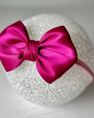 Bentiță elastică handmade pentru fetite cu fundă din satin