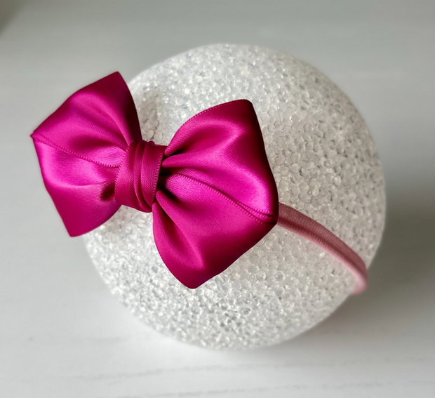 Bentiță elastică handmade pentru fetite cu fundă din satin
