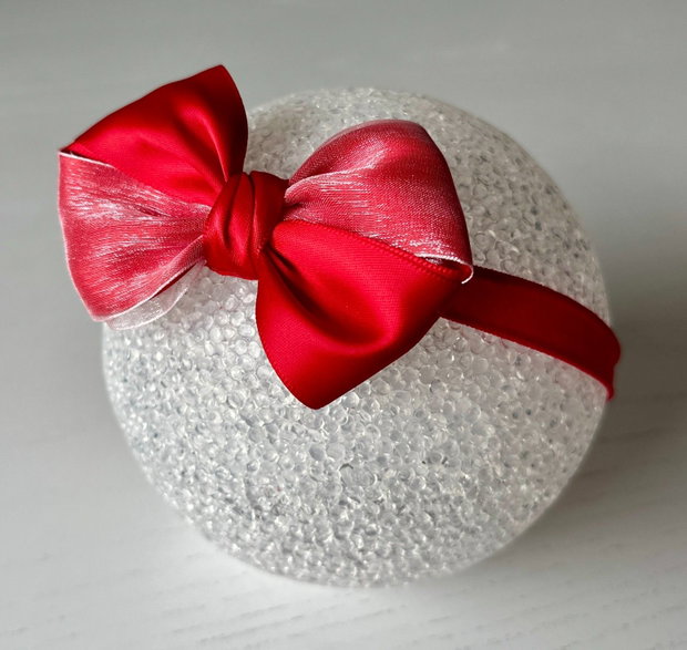 Bentiță elastică handmade pentru fetite cu fundă din satin