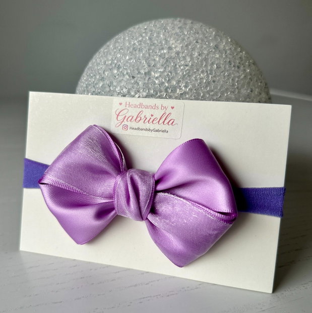 Bentiță elastică handmade pentru fetite cu fundă din satin